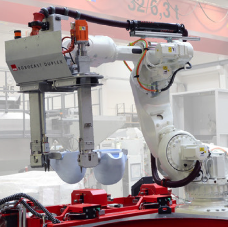 Bild 3: Doppelgießroboter „robocast duplex“, Fill GmbH